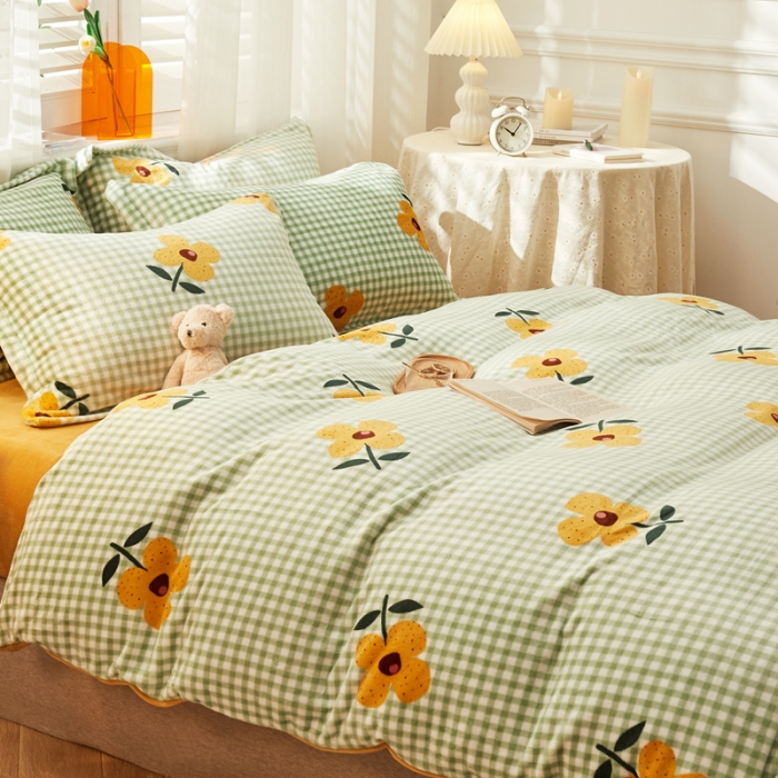 91家纺网 家纺一手货源 找家纺 佰亿莱 2024新款高克重牛奶绒印花四件套 踏青