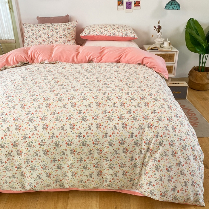 91家纺网 家纺一手货源 找家纺 珺柔家纺2021新款全棉印花水晶绒四件套花间兔