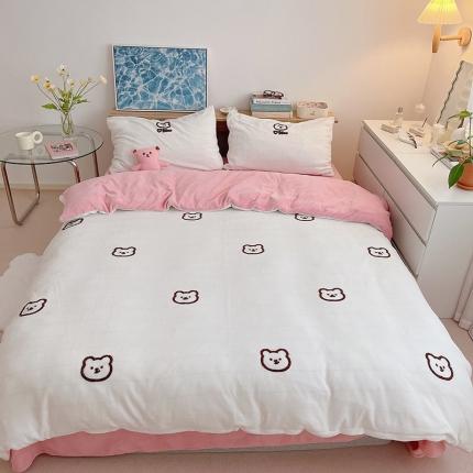 91家纺网 家纺一手货源 找家纺 （总）雅居纺 2022新款牛奶绒毛巾绣四件套拍摄风格1