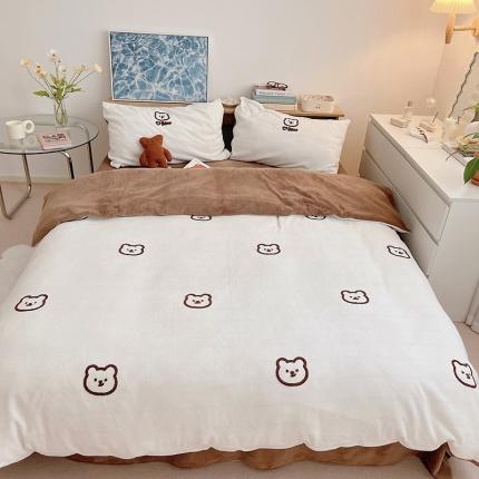 91家纺网 家纺一手货源 找家纺 （总）雅居纺 2022新款牛奶绒毛巾绣四件套拍摄风格1