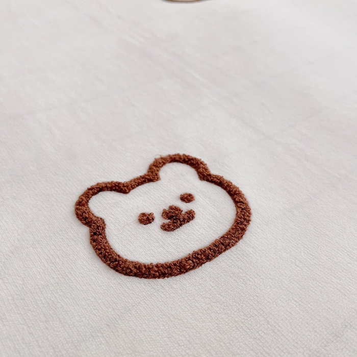 91家纺网 家纺一手货源 找家纺 雅居纺 2022新款牛奶绒毛巾绣四件套拍摄风格1 可爱熊-白咖