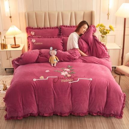 91家纺网 家纺一手货源 找家纺 恋佳 2023新款水晶绒荷叶边毛巾绣四件套 怦然心动豆沙