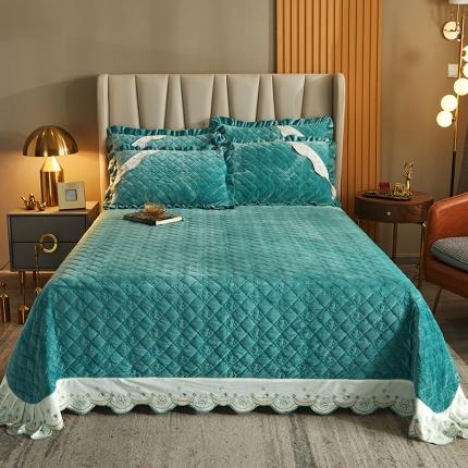 91家纺网 家纺一手货源 找家纺 宜凡家纺 2021新款水晶绒夹棉绗缝床盖三件套快乐小熊-翠青