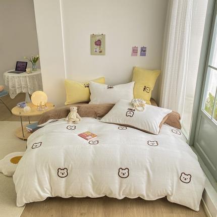 雅居纺 2022新款牛奶绒毛巾绣四件套拍摄风格2 可爱熊-白咖