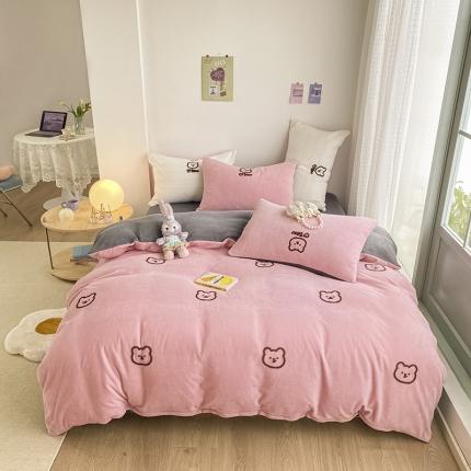 雅居纺 2022新款牛奶绒毛巾绣四件套拍摄风格2 可爱熊-粉灰