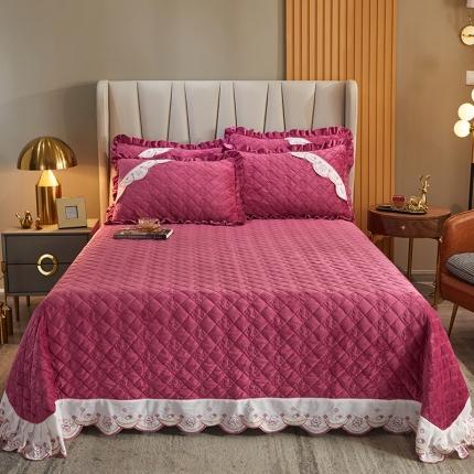 91家纺网 家纺一手货源 找家纺 宜凡家纺 2021水晶绒夹棉绗缝床盖三件套嫩粉快乐小熊深豆沙