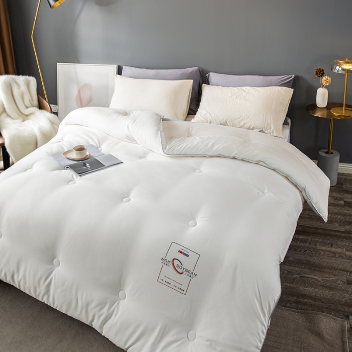 91家纺网 家纺一手货源 找家纺 被靠被 2023白金双合芯牛奶蛋白大豆蛋白冬被春秋被 白色