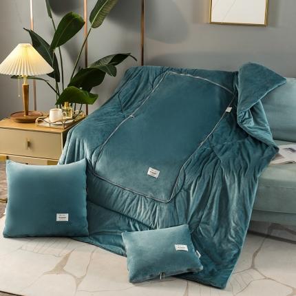 91家纺网 家纺一手货源 找家纺 照世家2021新款水晶绒抱枕-贴布绣 墨绿