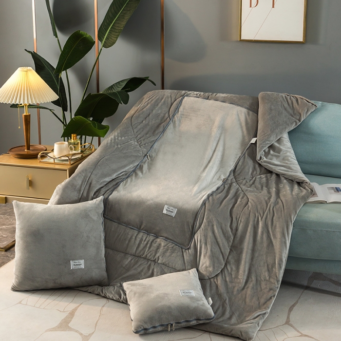 91家纺网 家纺一手货源 找家纺 照世家2021新款水晶绒抱枕-贴布绣 灰色