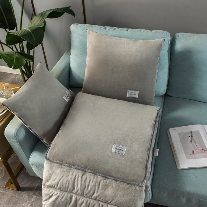 91家纺网 家纺一手货源 找家纺 照世家2021新款水晶绒抱枕-贴布绣 灰色