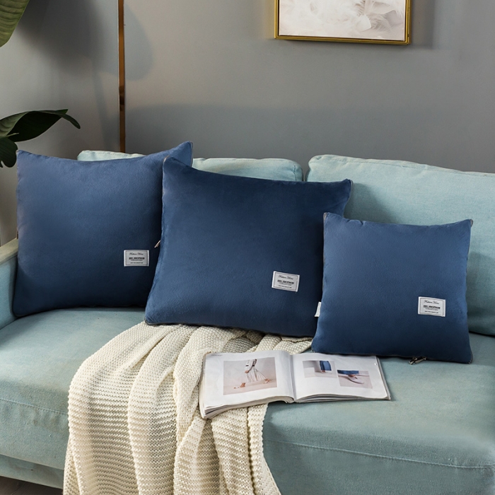 91家纺网 家纺一手货源 找家纺 照世家2021新款水晶绒抱枕-贴布绣 蓝色