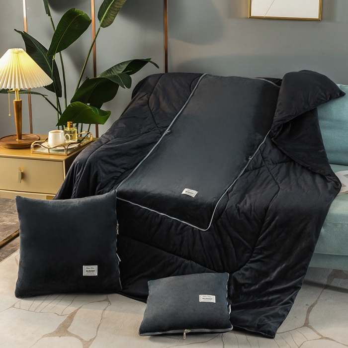 91家纺网 家纺一手货源 找家纺 照世家2021新款水晶绒抱枕-贴布绣 深灰