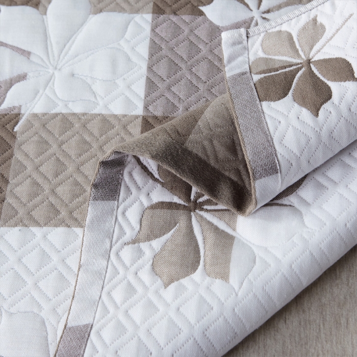 91家纺网 家纺一手货源 找家纺 朴尔 2021新款优棉格调风三层纱布枕巾 六叶草-咖