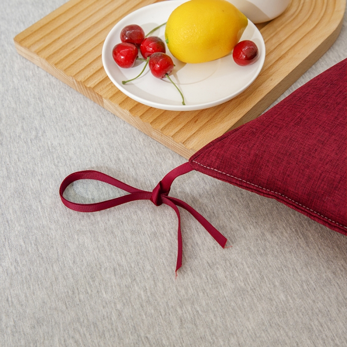 91家纺网 家纺一手货源 找家纺 永光 2021新款多功能靠垫靠背 防水酒红