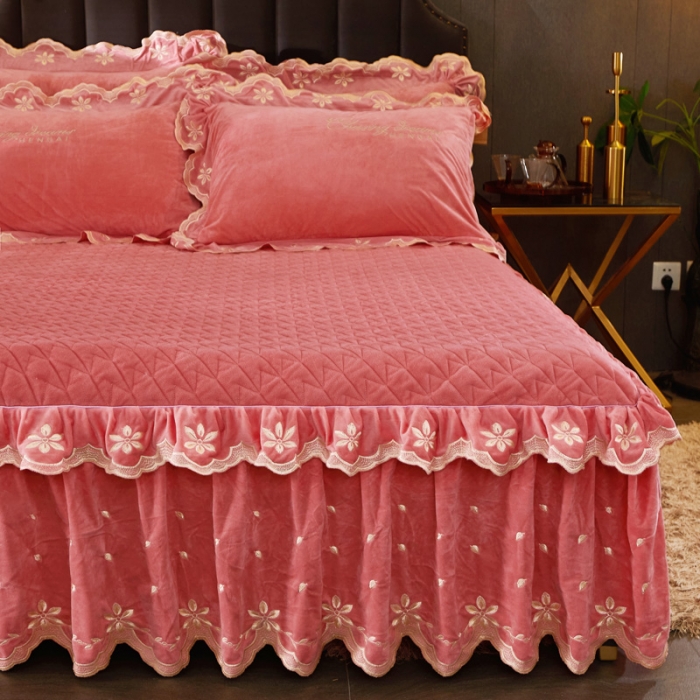 91家纺网 家纺一手货源 找家纺 恒爱2021新款轻奢系列刺绣款单床裙 梦想粉