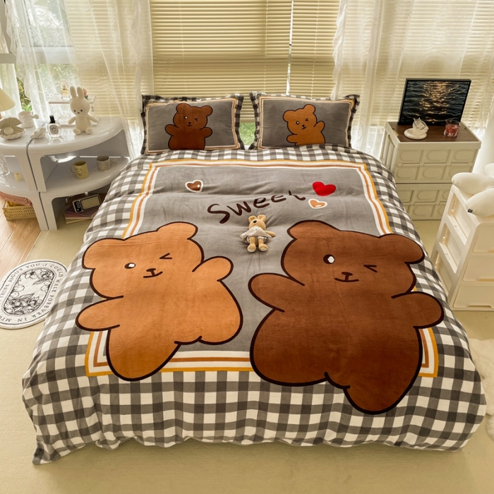 91家纺网 家纺一手货源 找家纺 慕尚 2022新款北欧牛奶绒大版四件套实拍图 好朋友