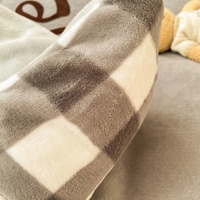 91家纺网 家纺一手货源 找家纺 慕尚 2022新款北欧牛奶绒大版四件套实拍图 好朋友