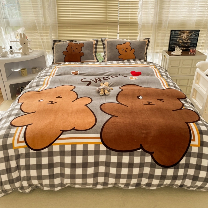 91家纺网 家纺一手货源 找家纺 慕尚 2022新款北欧牛奶绒大版四件套实拍图 好朋友