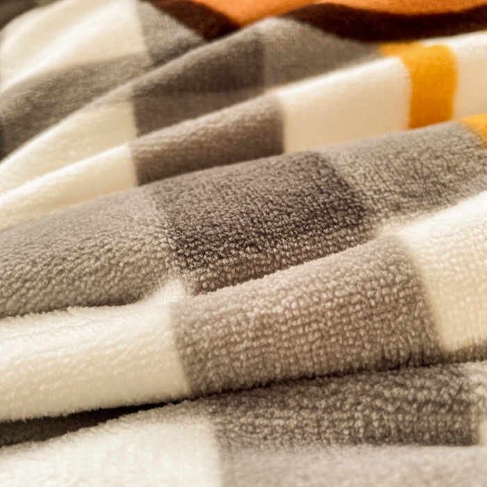 91家纺网 家纺一手货源 找家纺 慕尚 2022新款北欧牛奶绒大版四件套实拍图 好朋友