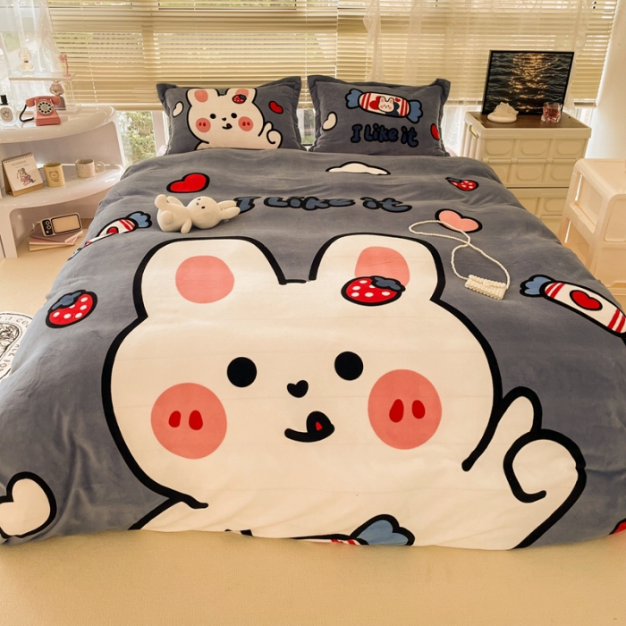 91家纺网 家纺一手货源 找家纺 慕尚 2022新款北欧牛奶绒大版四件套实拍图 奶糖兔