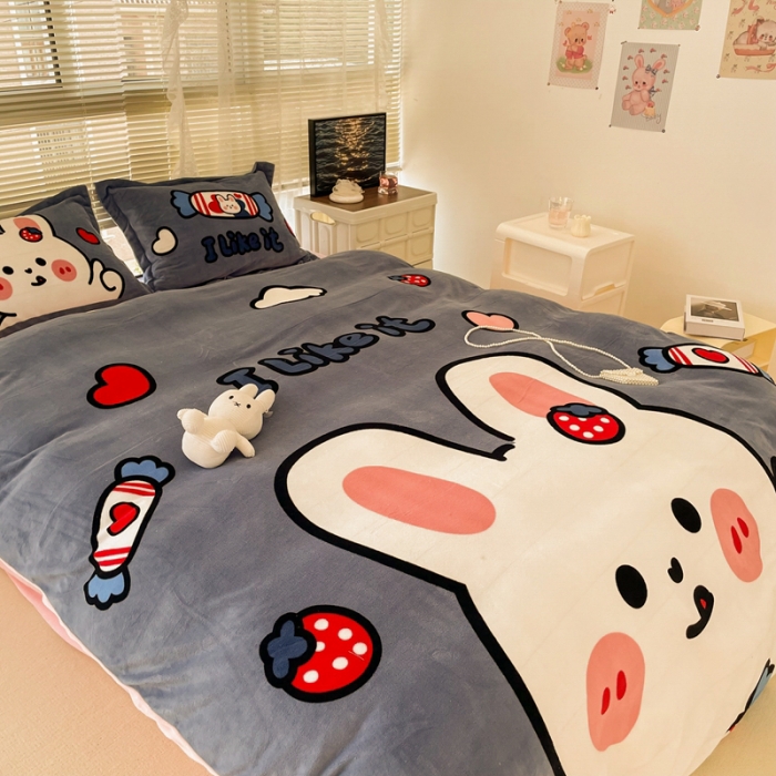 91家纺网 家纺一手货源 找家纺 慕尚 2022新款北欧牛奶绒大版四件套实拍图 奶糖兔