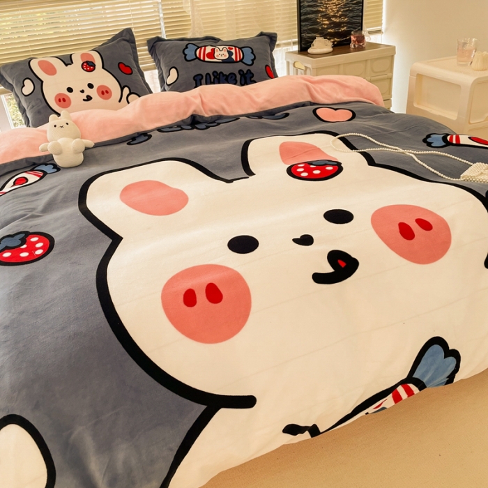 91家纺网 家纺一手货源 找家纺 慕尚 2022新款北欧牛奶绒大版四件套实拍图 奶糖兔