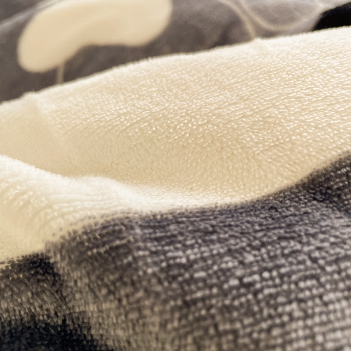 91家纺网 家纺一手货源 找家纺 慕尚 2022新款北欧牛奶绒大版四件套实拍图 绅士狗