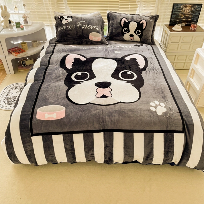 91家纺网 家纺一手货源 找家纺 慕尚 2022新款北欧牛奶绒大版四件套实拍图 绅士狗