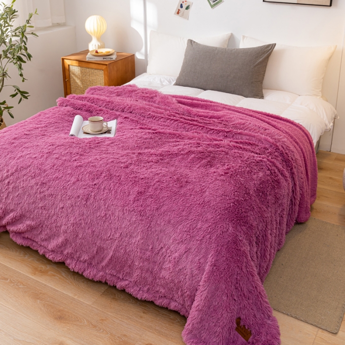 91家纺网 家纺一手货源 找家纺 卡奥 欧式纯色长毛羊羔绒毛毯沙发毯子加厚盖毯空调毯 蔷薇粉