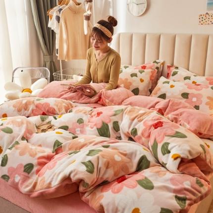 91家纺网 家纺一手货源 找家纺 寐居家纺 2021新款印花牛奶绒四件套深色调 花田