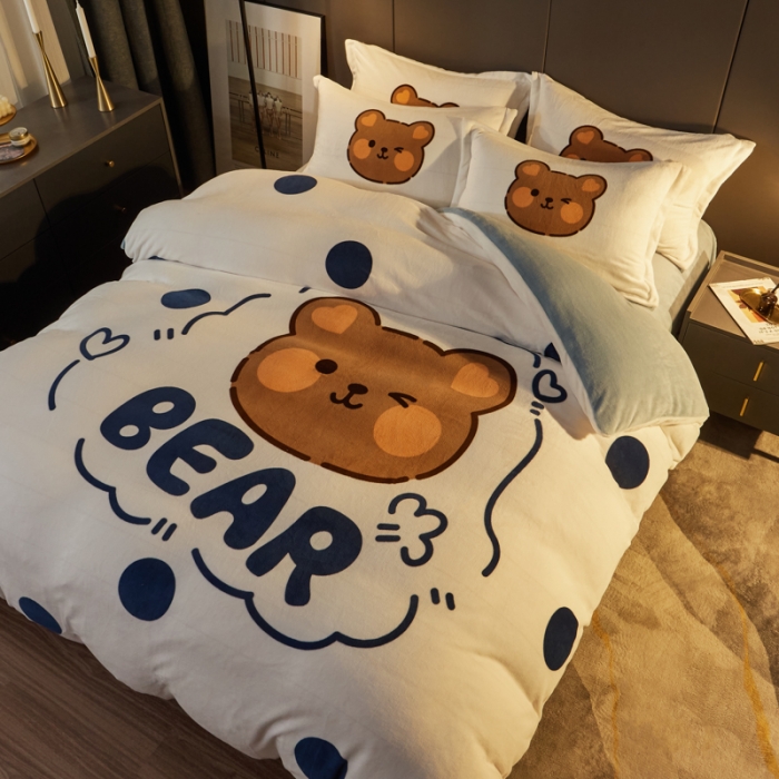 91家纺网 家纺一手货源 找家纺 （总）慕尚 2022新款北欧牛奶绒卡通大版四件套棚拍图