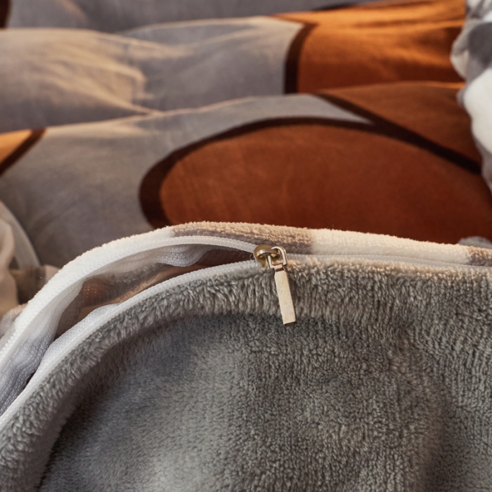 91家纺网 家纺一手货源 找家纺 慕尚 2022新款北欧牛奶绒卡通大版四件套棚拍图 好朋友