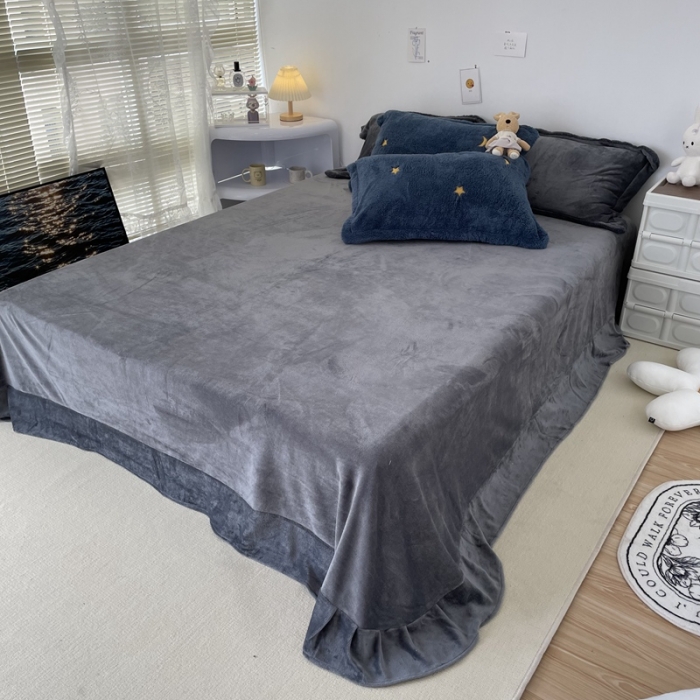 91家纺网 家纺一手货源 找家纺 慕尚家纺 2022新款泰迪绒刺绣款牛奶绒四件套 星月蓝