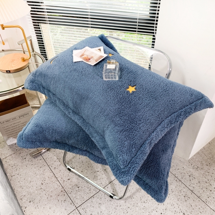 91家纺网 家纺一手货源 找家纺 慕尚家纺 2022新款泰迪绒刺绣款牛奶绒四件套 星月蓝