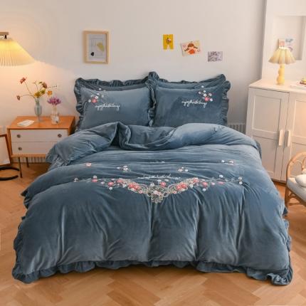 91家纺网 家纺一手货源 找家纺 诗黛尔 2021新款秋冬锦簇花香保暖婴儿绒毛巾绣四件套宾利蓝