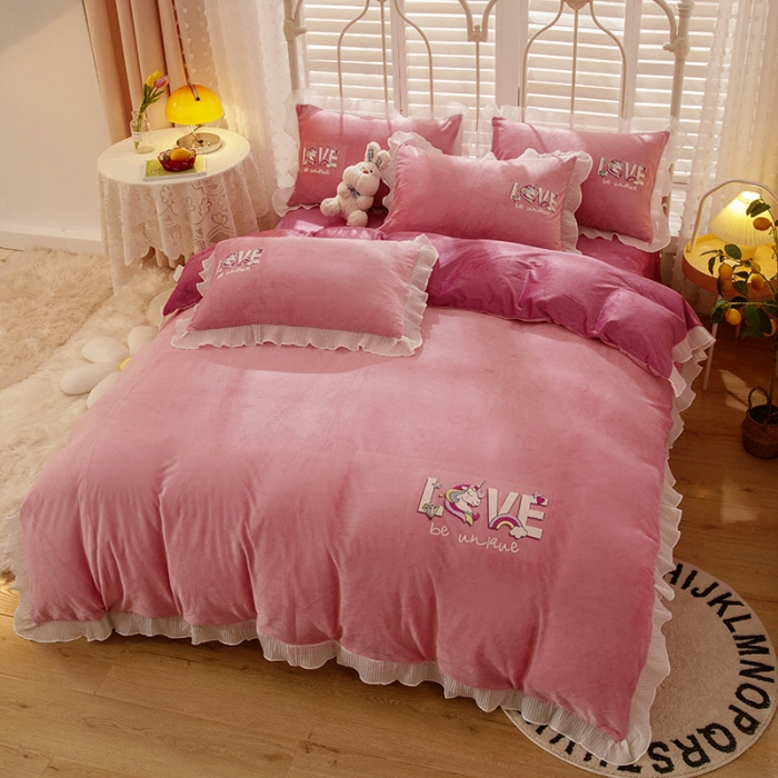 91家纺网 家纺一手货源 找家纺 纽缦 新款韩版水晶绒床单四件套法莱水晶牛奶 独角兽深浅豆沙