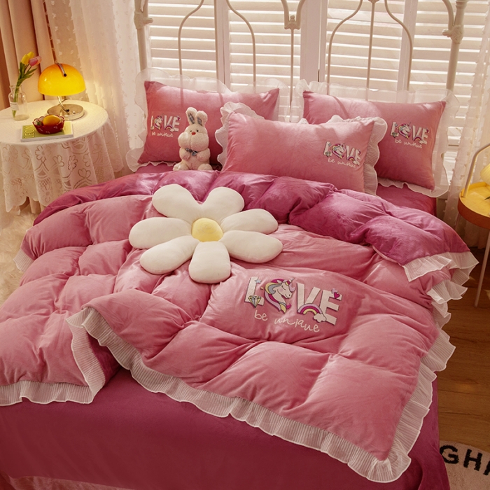 91家纺网 家纺一手货源 找家纺 纽缦 新款韩版水晶绒床单四件套法莱水晶牛奶 独角兽深浅豆沙