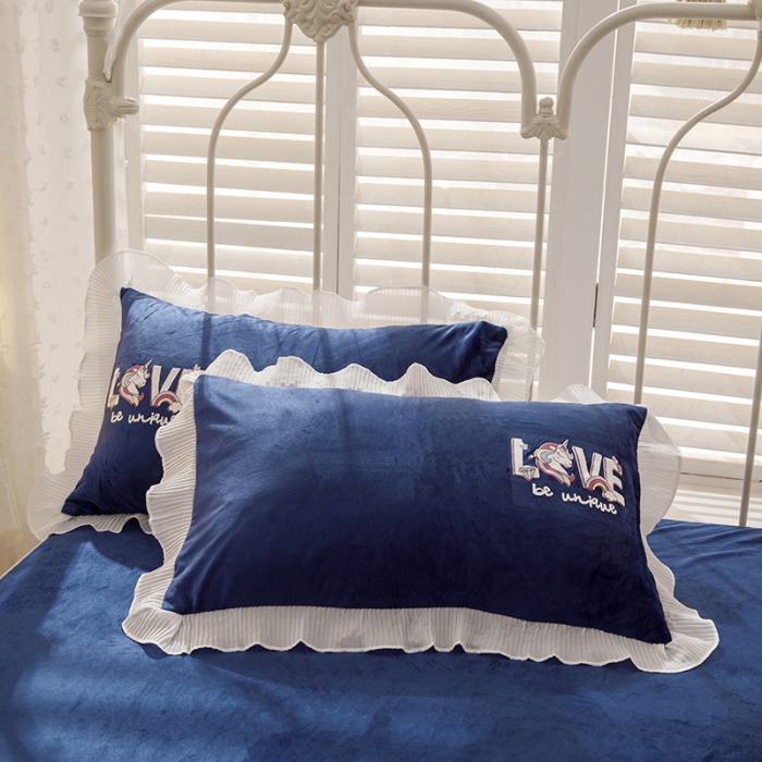 91家纺网 家纺一手货源 找家纺 纽缦 2021新款韩版水晶绒床裙四件套 独角兽-宝蓝灰