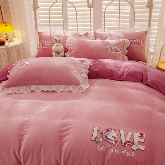 91家纺网 家纺一手货源 找家纺 纽缦 2021新款韩版水晶绒床裙四件套 独角兽-深浅豆沙