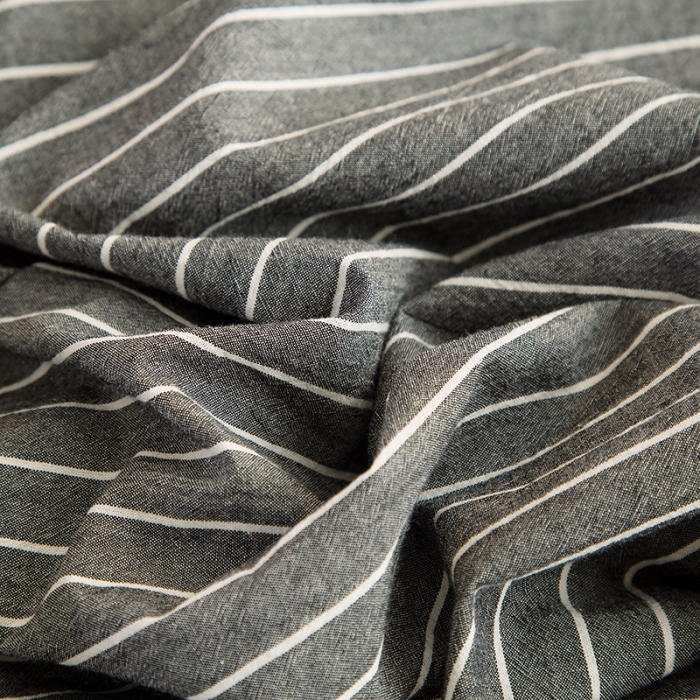 91家纺网 家纺一手货源 找家纺 柠萌2021新款全棉色织水洗棉枕套 中条纹深灰（一对）