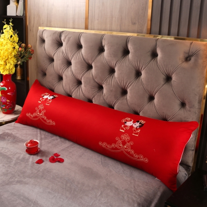 91家纺网 家纺一手货源 找家纺 （总）锦绣万家2021新款婚庆双人枕头结婚用大红枕芯绣花枕头