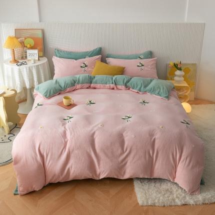 91家纺网 家纺一手货源 找家纺 兄弟坊 2021牛奶绒毛巾绣四件套 雏菊-粉