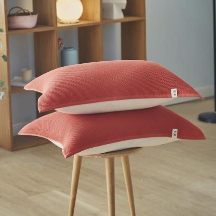 91家纺网 家纺一手货源 找家纺 爱港家纺2023新款专版织粋全棉A类纱布枕巾 胭脂妃红