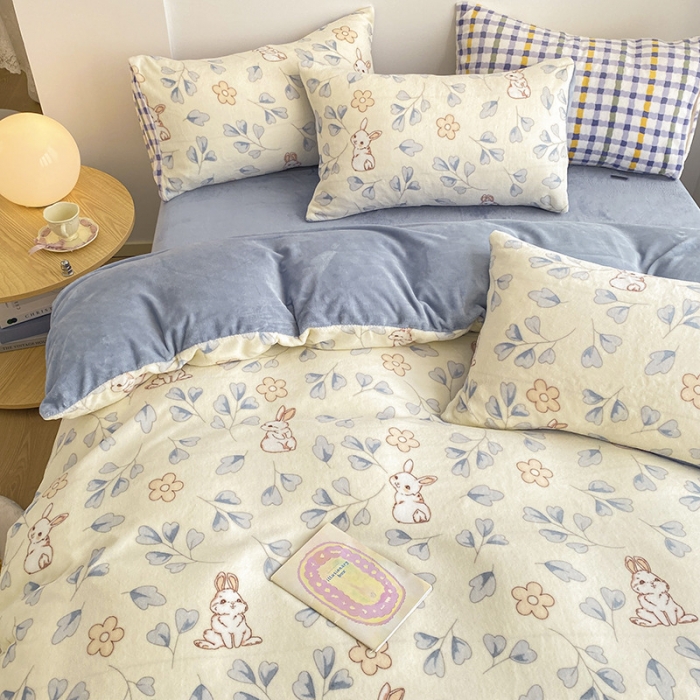 91家纺网 家纺一手货源 找家纺 雅居纺 2022新款印花牛奶绒四件套 乖乖兔