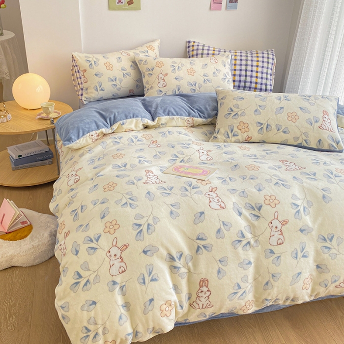 91家纺网 家纺一手货源 找家纺 雅居纺 2022新款印花牛奶绒四件套 乖乖兔