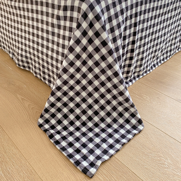 91家纺网 家纺一手货源 找家纺 雅居纺 2022新款印花牛奶绒四件套 赫本