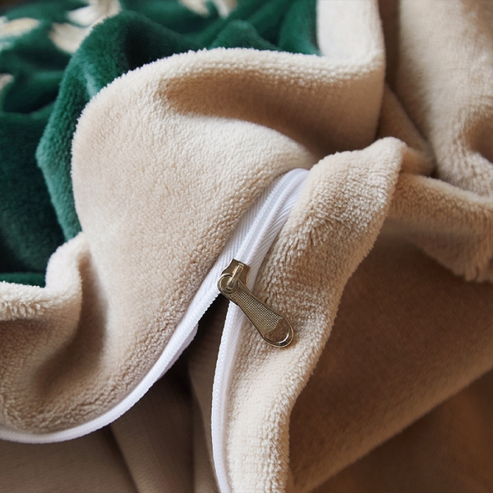 91家纺网 家纺一手货源 找家纺 骏腾 2022新款加厚牛奶绒刺绣四件套法莱绒三件套 暖心-孔雀绿