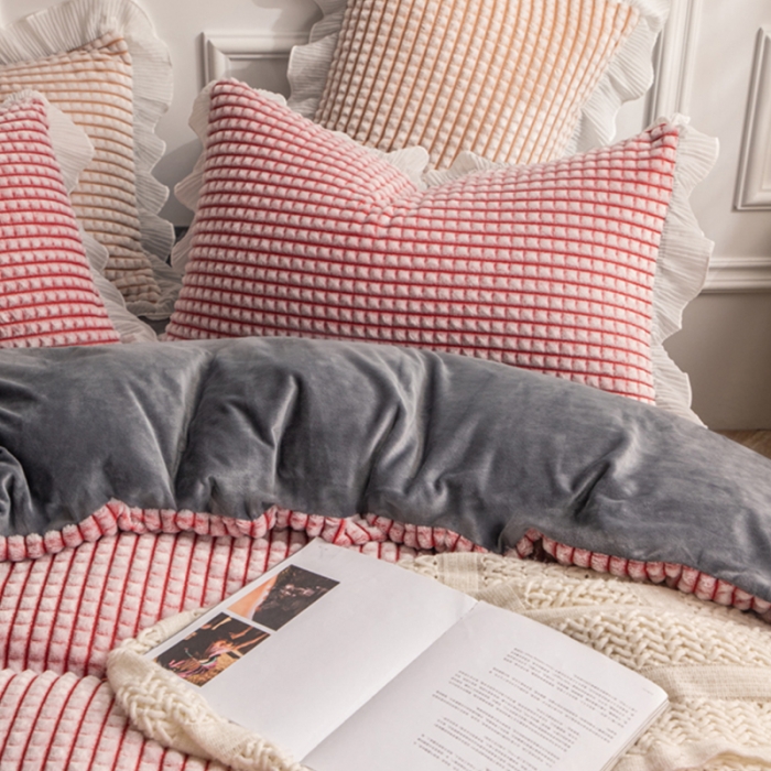 91家纺网 家纺一手货源 找家纺 潮邦2025韩版剪花牛奶绒四件套-锦华 锦华-红