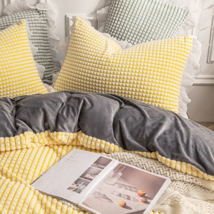 91家纺网 家纺一手货源 找家纺 潮邦2025韩版剪花牛奶绒四件套-锦华 锦华-黄