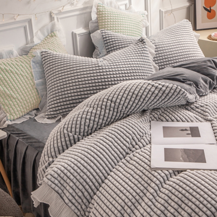 91家纺网 家纺一手货源 找家纺 潮邦2025韩版剪花牛奶绒四件套-锦华 锦华-灰